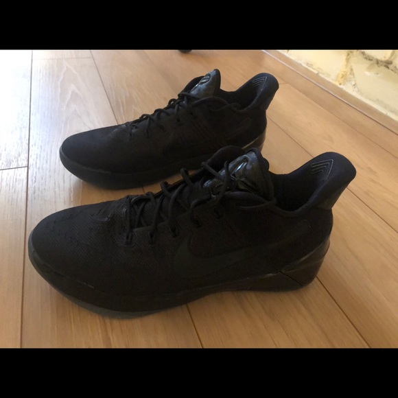 kobe ad youth basketball shoes